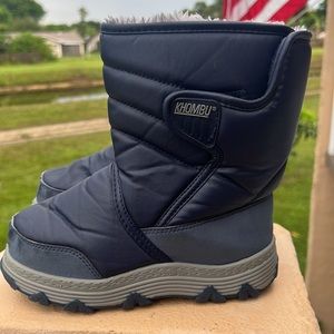 Khombu Juniper Winter Boot in Blue, Kids Shoe Size 13